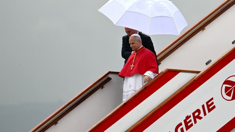 Pris à partie par Donald Trump pour un message antiguerre, Léon XIV dit ne pas avoir "l'intention d'entrer dans un débat" avec le président américain