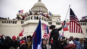 La foule devant le Capitole à Washington, le 6 janvier 2021.