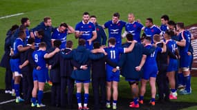 Les Bleus regroupés après la défaite en Angleterre