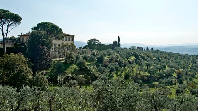 Cette villa est à vendre pour 140 millions d'euros, mais ce n'est peut-être pas ce prix qui fera céder le propriétaire.