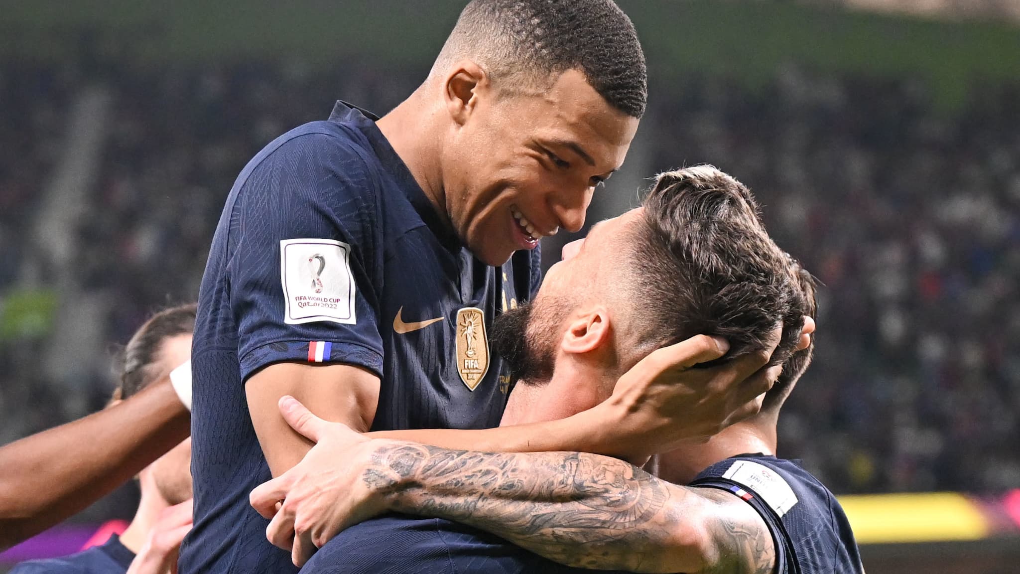 Kylian Mbappé et Olivier Giroud lors du huitième de finale de Coupe du monde France-Pologne, le 4 décembre 2022