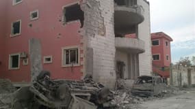 Dans la banlieue de Damas. Les forces de Bachar al Assad ont bombardé lundi un faubourg de Damas tenu par les rebelles et des explosions ont retenti dans la banlieue sud de la capitale syrienne, selon des opposants au régime. /Photo prise le 1er décembre