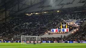Le stade Vélodrome accueillant l'"Universe League" le 7 décembre 2025