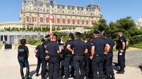 Les forces de l'ordre à Biarritz. 