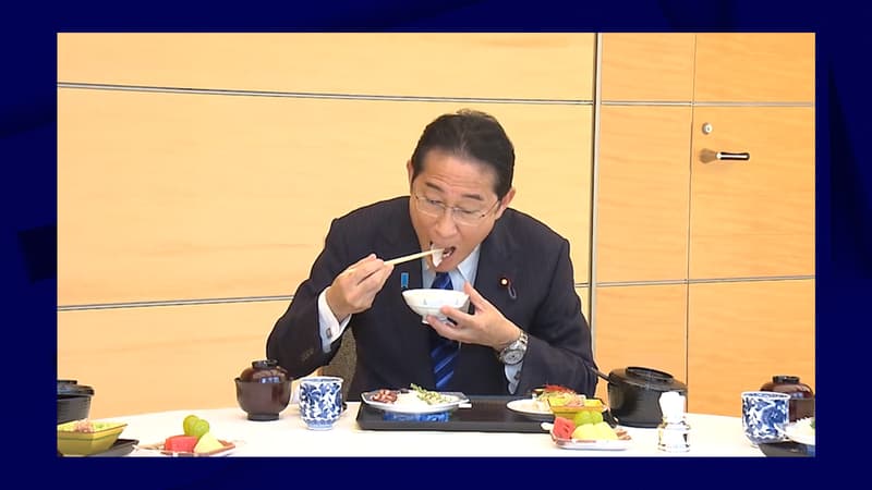 Eaux usées de Fukushima: le Premier ministre japonais mange un sashimi pour tenter de rassurer