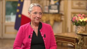 Élisabeth Borne pendant une interview sur BFMTV le 26 juillet 2023