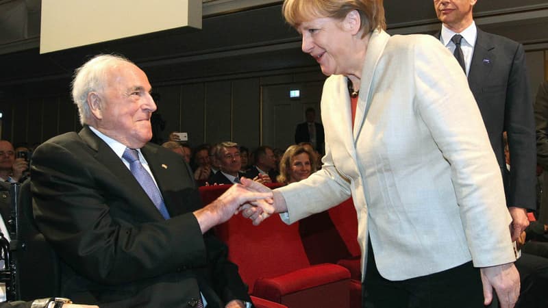 Helmut Kohl et Angela Merkel en avril 2015