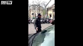 Van der Wiel intimide un adolescent dans la rue