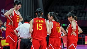Zhang Ziyu (2,26m) avec l'équipe de Chine - le 25/06/2024