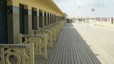 Vue sur les célèbres planches de deauville