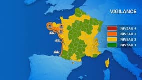 Le littoral français est placé en alerte orange dans 8 départements, du Finistère aux Pyrénées-Atlantiques, le 6 janvier 2014