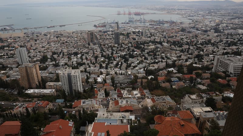 Israël: un mort et plusieurs blessés dans une attaque au couteau à Haïfa, l'assaillant 