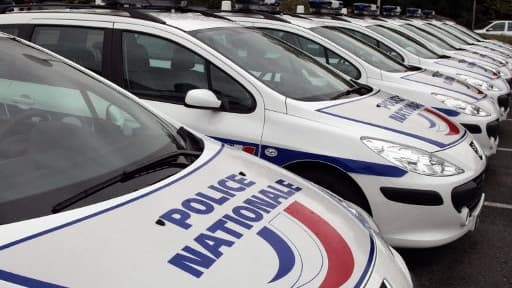 Des  véhicules de police nationale - Image d'illustration