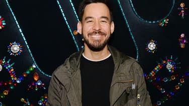 Mike Shinoda, membre fondateur de Linkin Park, a travaillé sur l'identité sonore de Mastercard, dévoilée aux derniers Grammy's.