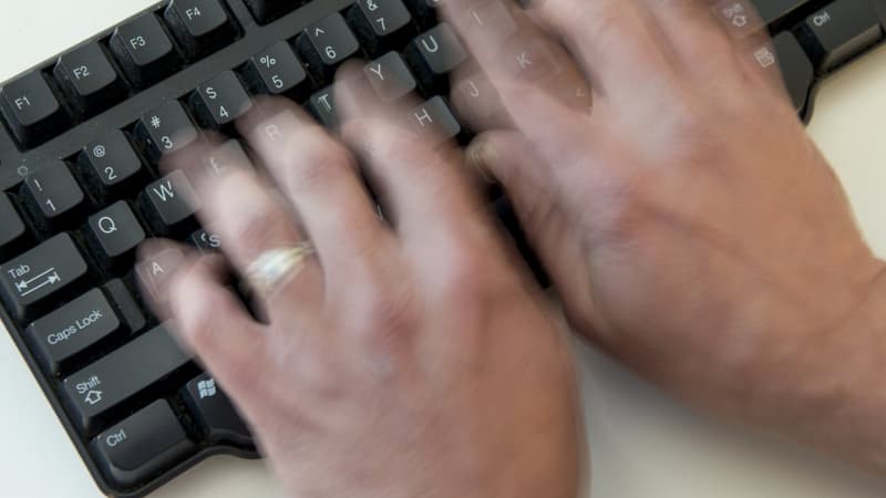 Le harcèlement moral est le fait d'imposer à une personne "des propos ou comportements répétés ayant pour objet ou pour effet une dégradation de ses conditions de vie se traduisant par une altération de sa santé physique ou mentale".