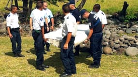 Les autorités malaisiennes ont confirmé que les débris de La Réunion appartiennent au vol MH370
