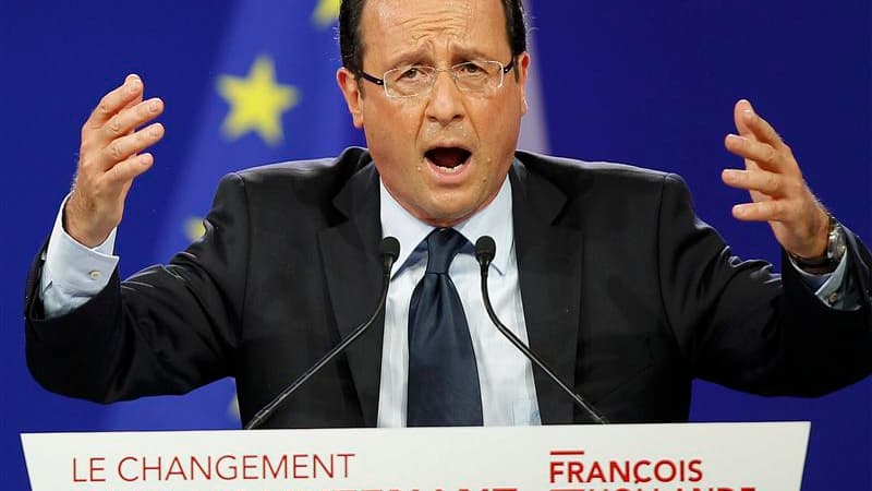 Dans son premier grand discours de campagne, au Bourget près de Paris, François Hollande a annoncé dimanche plusieurs mesures en faveur du logement, dont la mise à disposition de terrains de l'Etat pour construire de nouveaux logement. /Photo prise le 22