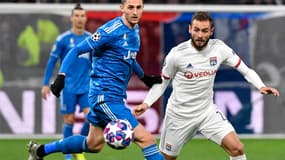 Lucas Tousart face à Adrien Rabiot