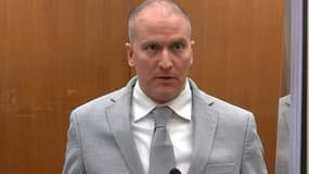Capture d'écran montrant le policier Derek Chauvin lors de sa condmanation à 22 ans et demi de prison pour le meurtre de George Floyd, le 25 juin 2021 à Minneapolis
