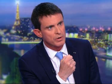 Manuel Valls sur le plateau de TF1