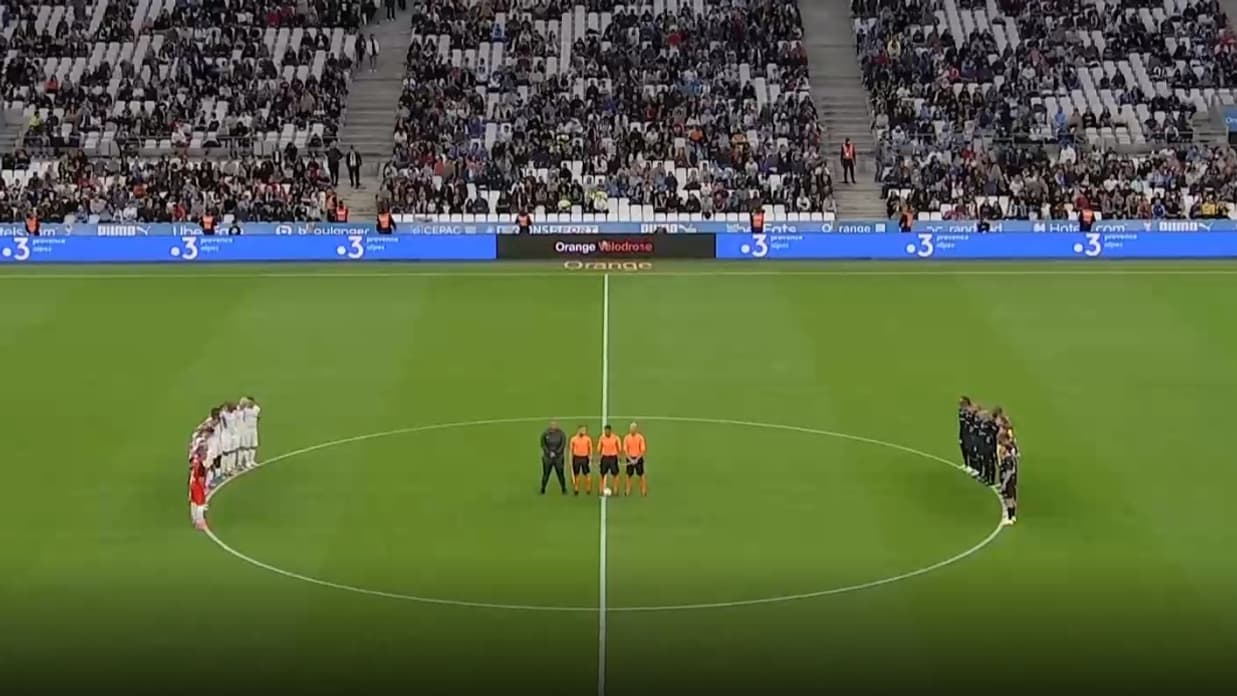 Les joueurs du "Match des héros" Les joueurs du "Match des héros"