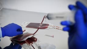 Dans 80% des cas, le don de cellules de moelle osseuses se fait par prélèvement sanguin, selon l'Agence de la biomédecine