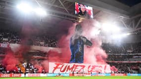 Le tifo des supporters lillois à l'effigie de Lucas Chevalier lors de Lille-Lens (1-0, L1), le 30 mars 2025