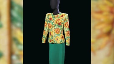 Une veste Yves Saint Laurent vendue aux enchères