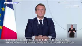 Emmanuel Macron annonce que les mesures entreront en vigueur "dans la nuit de jeudi à vendredi" et dureront "a minima jusqu'au 1er décembre"