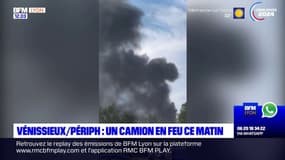 Métropole de Lyon: les images du poids lourd en feu qui a perturbé la circulation sur le boulevard Laurent Bonnevay ce mardi