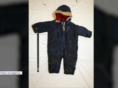 La dépouille du petit Artin, 15 mois, a été retrouvée dans sa combinaison par la police norvégienne.