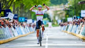 Tadej Pogacar, le 5 octobre 2025, lors des Championnats d'Europe de cyclisme en France