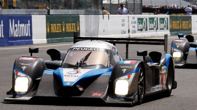 La Peugeot 908