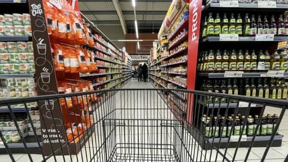 Un caddie dans un rayon de supermarché (photo d'illustration).