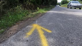 C'est à cet endroit que la fourgonnette a quitté la route. Quatre adolescents sont morts.