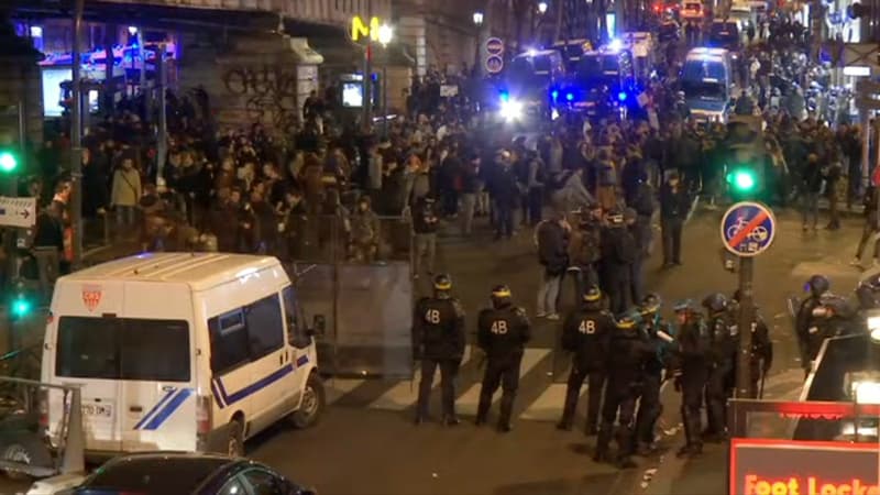 Face à face tendu à Barbès mercredi soir entre les forces de l'ordre et les manifestants voulant dénoncer les violences policières.