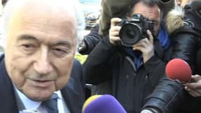 Blatter : "Ça me fait plaisir de retrouver Michel Platini"