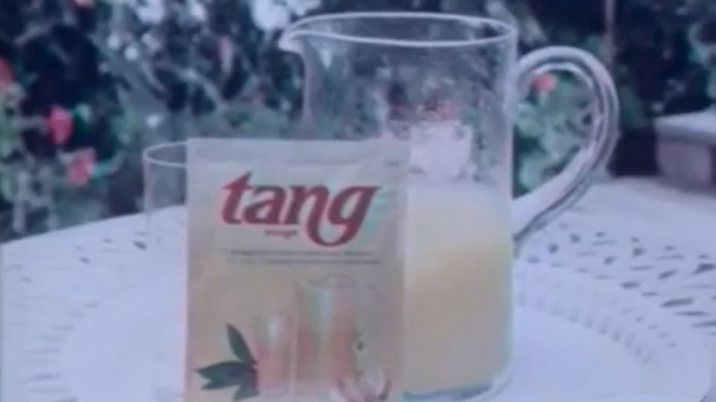 Summer in the 80s. From American astronauts to French children, Tang, the drink that “nobody liked”