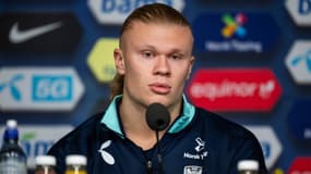 Erling Haaland en conférence de presse avec la Norvège, à Oslo le 21 mars 2024