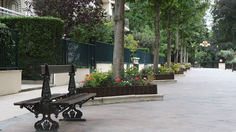 Une allée à Levallois-Perret (92)