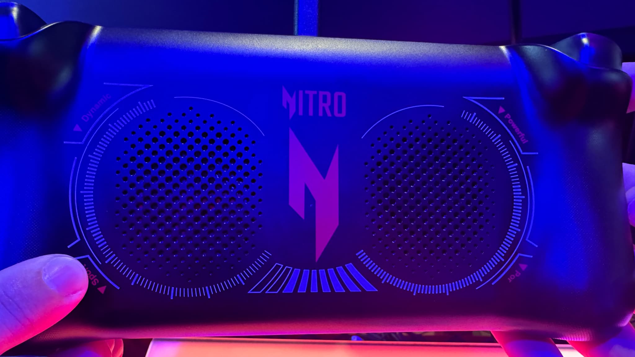 Les deux ventilateurs au dos de l'Acer Nitro Blaze 7