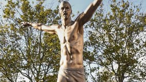 La statue de Zlatan à Malmö