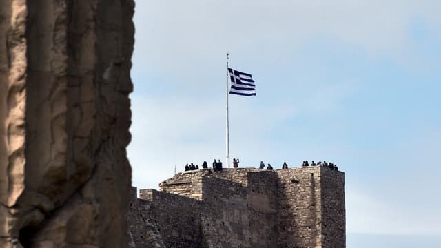 Pour éviter une panique bancaire, la bourse d'Athènes et les banques grecques n'ouvriront pas lundi.