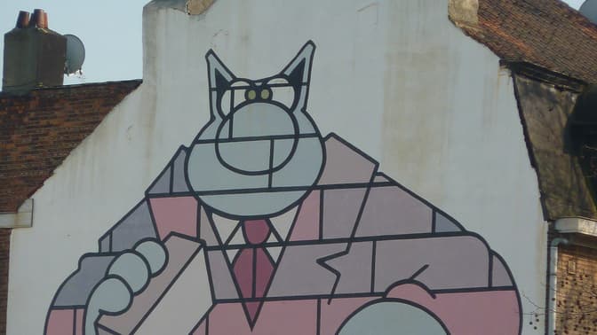 Le Chat sur une façade de Bruxelles