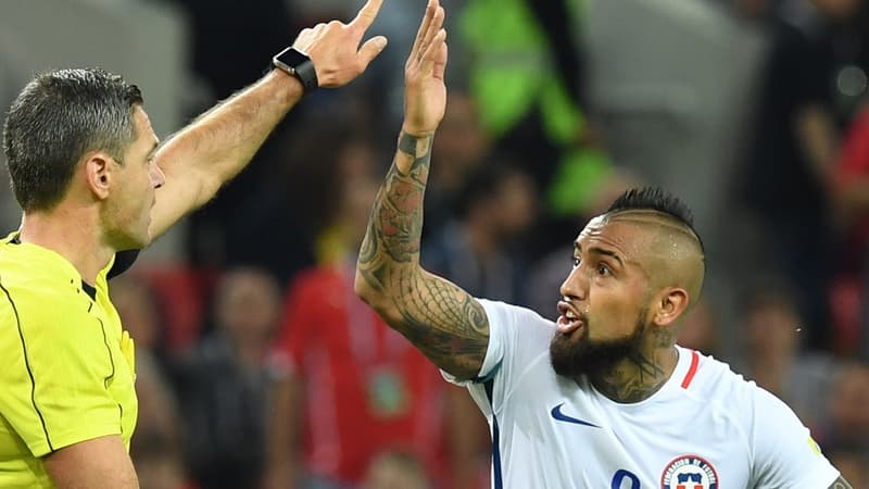 Vidal en colère après l'arbitre de Cameroun-Chili