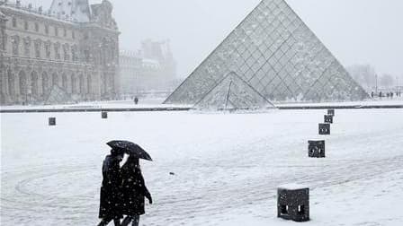 Neige à Paris : 800 tonnes de sel déjà déversées - Le Parisien