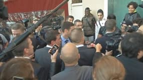 Le Premier ministre, Manuel Valls, a été chahuté lors de son déplacement à Moirans, dans l'Isère. 