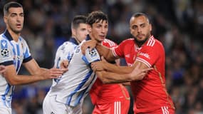Le défenseur français de la Real Sociedad Robin Le Normand face à Benfica en Ligue des champions