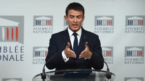 Manuel Valls en conférence de presse à l'Assemblée nationale le 21 septembre 2015