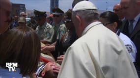 Un cheval effrayé renverse sa cavalière sous les yeux du Pape